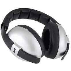 Baby Banz Gehoorbescherming Oorkappen Zilver 9 Baby Banz Gehoorbescherming Oorkappen Zilver -Knus En Klein baby banz gehoorbescherming oorkappen zilver a408310 2