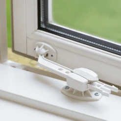 BabyDan BABY DAN Raamsluiter -Knus En Klein baby dan raamsluiter a052509 4