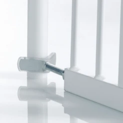 BabyDan BABY DAN Y-klem Voor Deur- En Traphekjes 9 BabyDan BABY DAN Y-klem Voor Deur- En Traphekjes -Knus En Klein baby dan y klem voor deur en traphekjes a052399 3