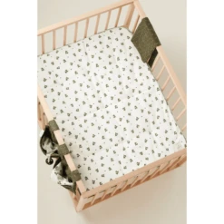 Noppies Boxinzet Bloom Ing Klaver Puriteins Grijs 75 X 95 Cm 11 Noppies Boxinzet Bloom Ing Klaver Puriteins Grijs 75 X 95 Cm -Knus En Klein noppies boxinzet bloom ing klaver puriteins grijs 75 x 95 cm a326282 4