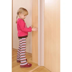 REER Vingerbescherming Voor Deuren 11 REER Vingerbescherming Voor Deuren -Knus En Klein reer vingerbescherming voor deuren a146488 4