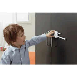 Safety 1st Secret Button Kastvergrendeling -Knus En Klein safety 1st secret button kastvergrendeling a213470 4